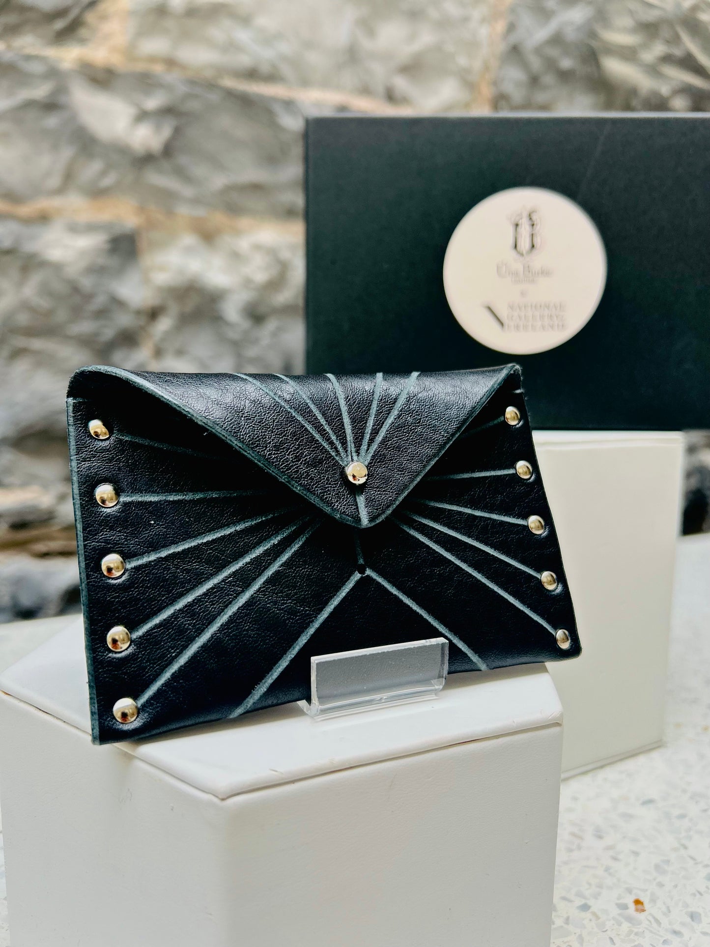 Black & Silver WB Purse - Una Burke