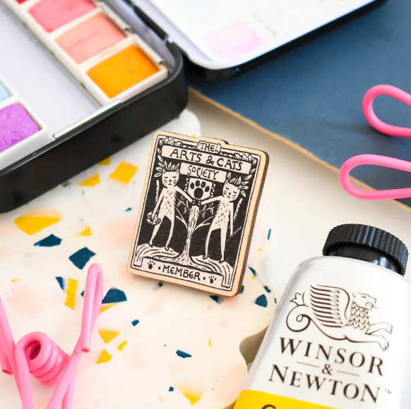 Arts and Cats Society Pin Niaski